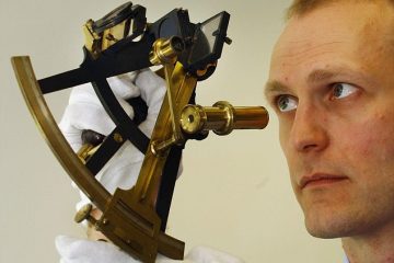 US Navy to Start Teaching Sailors to navigate by the Stars Again (Video)