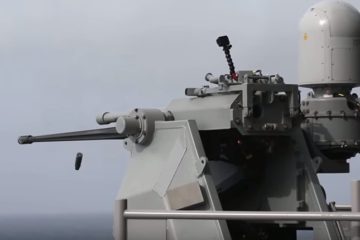 Watch the US Navy : 25mm Machine Gun as it Obliterates an Attacking Fast-Boat