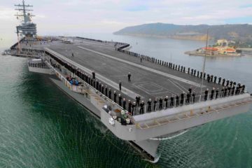 A Tour of the US Aircraft Carrier : USS Ronald Reagan 2006