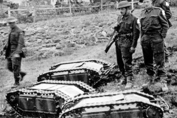 Top Five Bizarre Weapons of World War Two  ( Video )