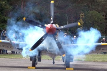 Supermarine Spitfire FR Mk.XVIIIe – Awesome Rolls Royce Griffon Sound!!!