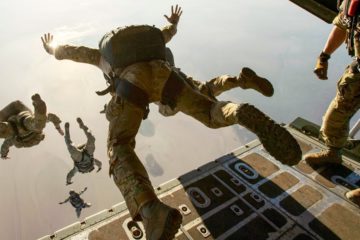EPIC! US - Navy SEALs, - Awesome Parachute Jumps