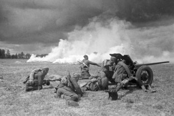 WWII Infantry Weapons and their Effects, 1943