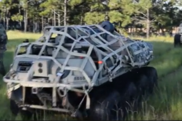 US 10th Mountain Soldiers Test new Equipment