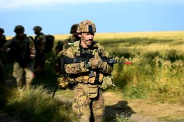 US and Italian Soldiers Prepare for Swift Response